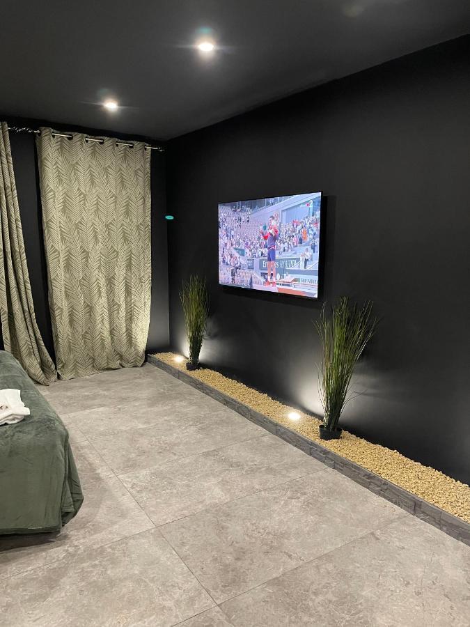 Spa & Love Exotic - Balneo - Sauna - Parking Клермон-Феран Екстериор снимка